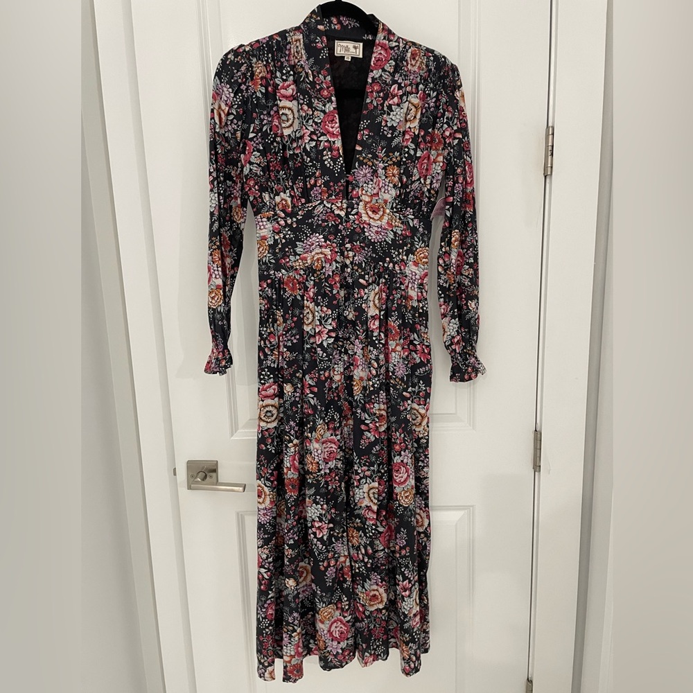 Tuckernuck MILLE Resort & Travel Anya Midi Dress Black Floral. G95 - Picture 2 of 11